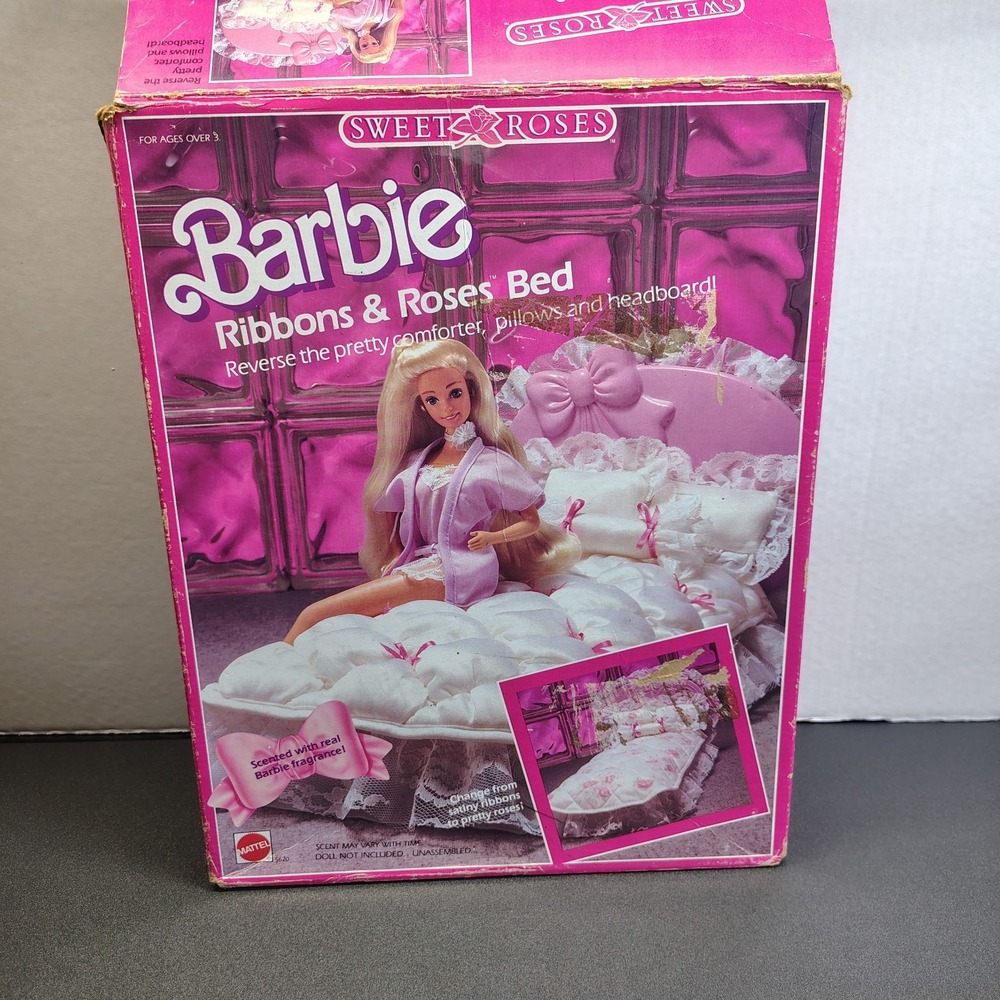 Vintage Barbie Ribbons & Roses Bed 1987‎